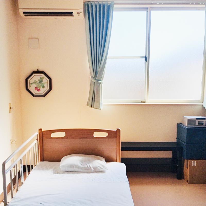 福津老人ホームのトイレ付き個室部屋